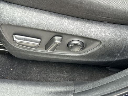 Used 2023 Toyota RAV4 XLE image 33