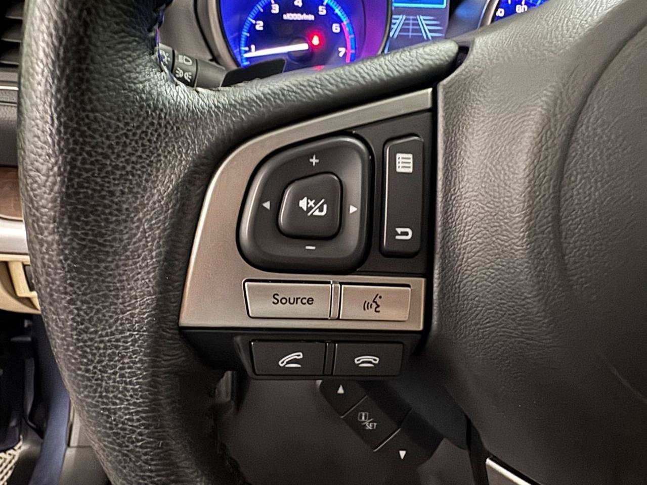 Used 2017 Subaru Outback 2.5i Limited AWD/4WD image 16