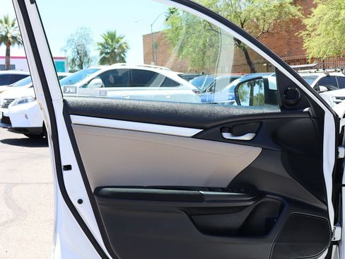 Used 2018 Honda Civic EX image 36