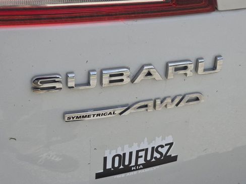 Used 2018 Subaru Outback 2.5i Limited AWD/4WD image 5