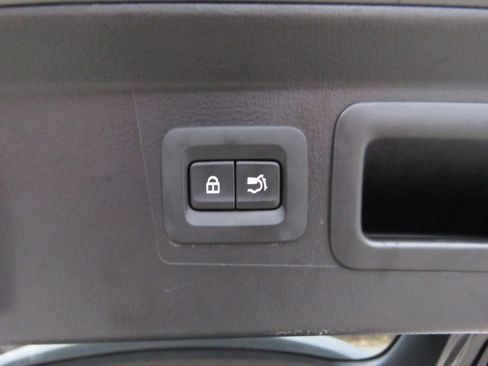 Used 2023 MAZDA CX-50 2.5 S w/ Preferred Plus Pkg image 18