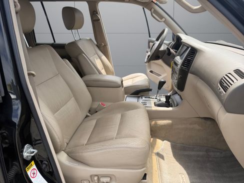 Used 2007 Toyota Land Cruiser AWD/4WD image 17