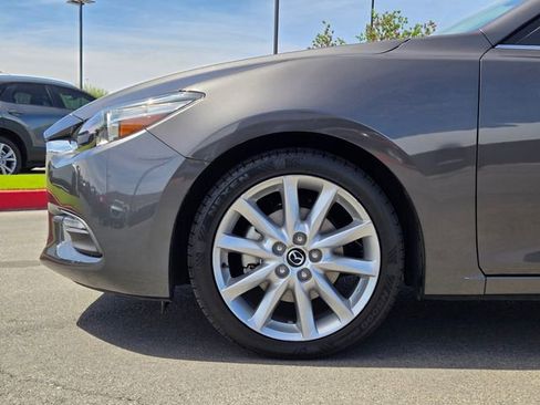 Used 2017 MAZDA MAZDA3 Touring image 9