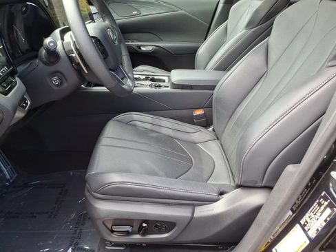 Used 2024 Lexus RX 350 F Sport w/ Convenience Package AWD/4WD image 17