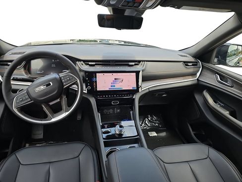 New 2026 Jeep Grand Cherokee Limited AWD/4WD image 37