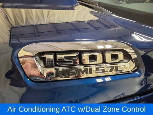 Used 2022 RAM 1500 Big Horn AWD/4WD image 12