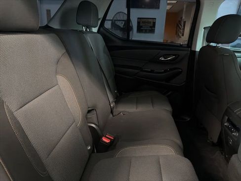Used 2020 Chevrolet Traverse LS image 28