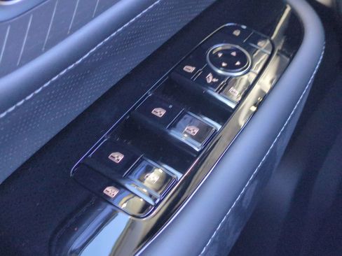 New 2026 INFINITI QX80 Autograph w/ Premium Cargo Package image 27