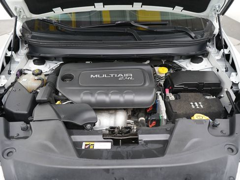 Used 2016 Jeep Cherokee Latitude AWD/4WD image 28