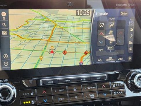 Used 2021 Toyota Highlander Platinum image 12