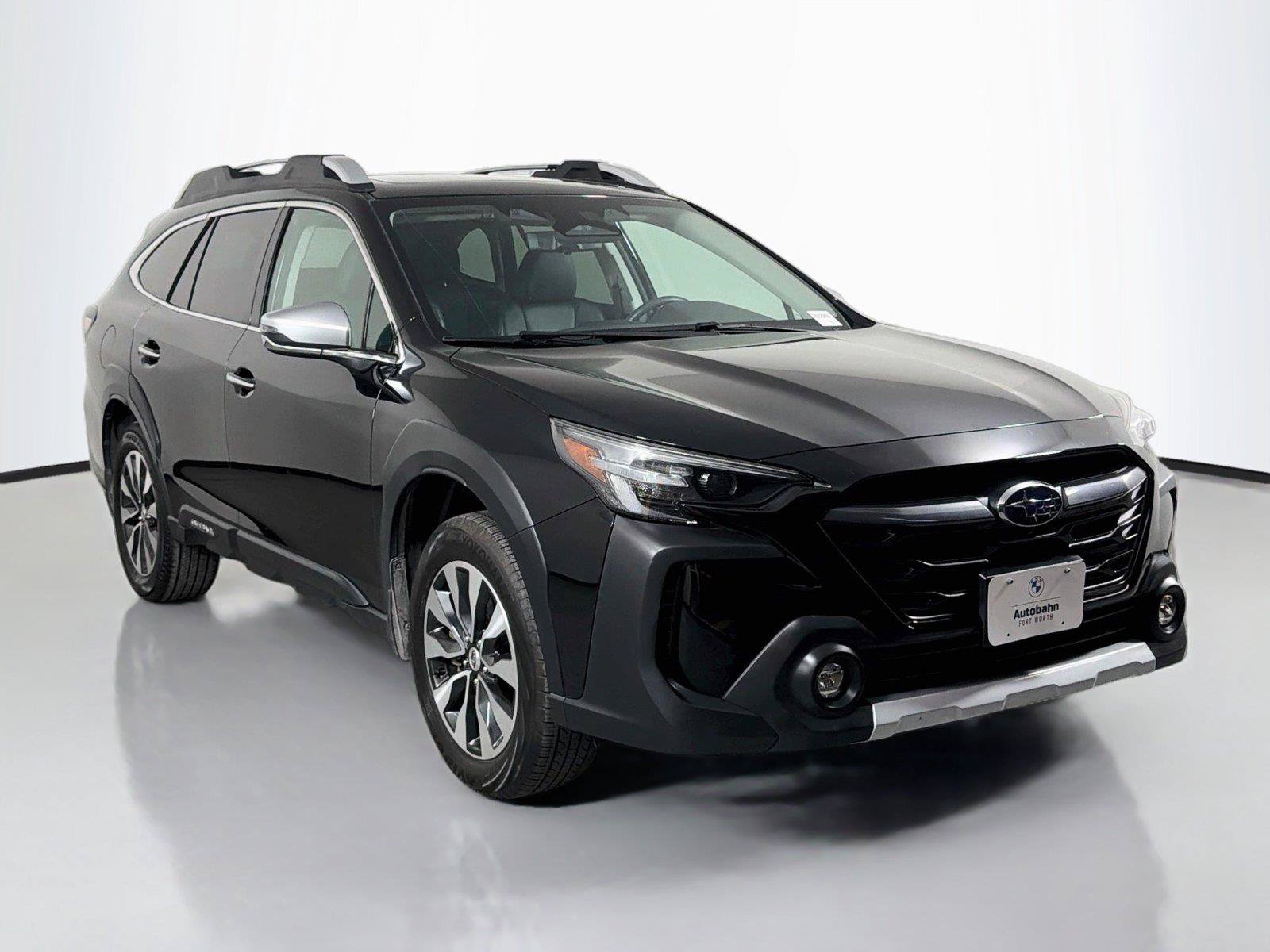 Used 2024 Subaru Outback Touring AWD/4WD image 3