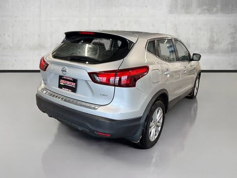 Used 2017 Nissan Rogue Sport S w/ S Appearance Package image 5