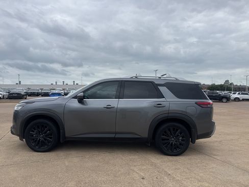 Certified 2022 Nissan Pathfinder SL w/ SL Premium Package image 12