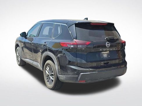 Used 2024 Nissan Rogue S FWD image 4
