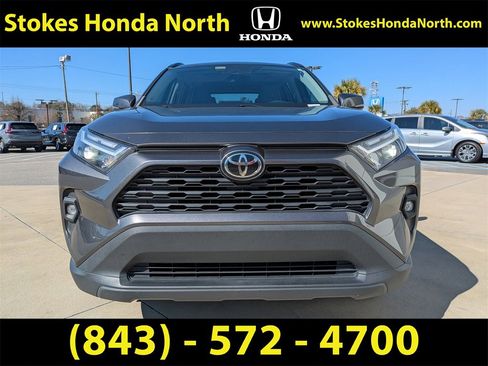 Used 2022 Toyota RAV4 XLE Premium image 9