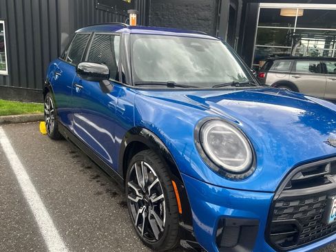 Used 2025 MINI Cooper S FWD image 6