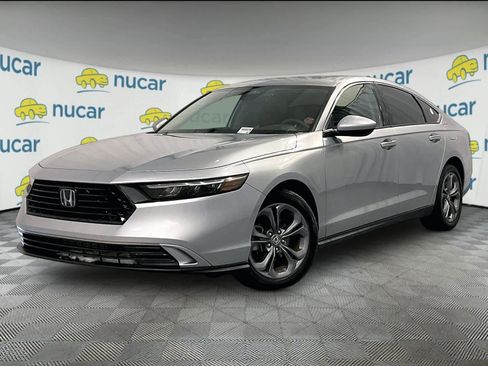 Used 2024 Honda Accord EX image 3