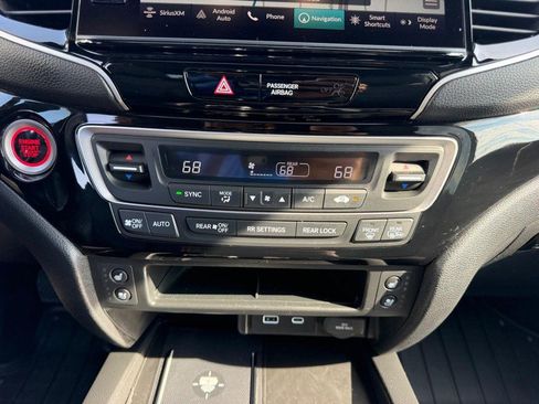 Certified 2024 Honda Ridgeline Black Edition image 16