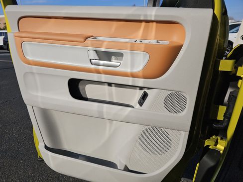 New 2025 Volkswagen ID. Buzz 1st Edition image 28