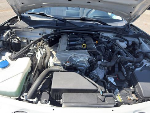 Used 2016 MAZDA MX-5 Miata Club image 14