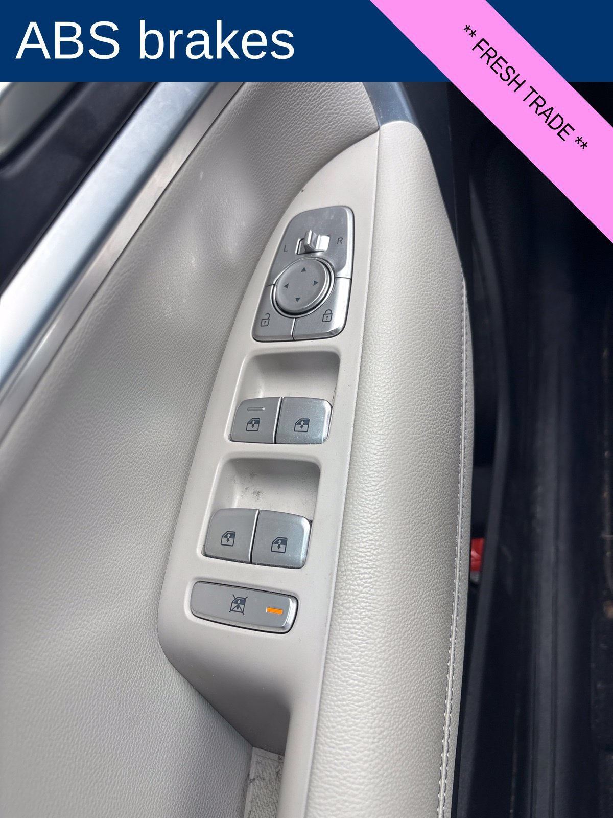 Used 2023 Genesis G70 2.0T RWD image 9