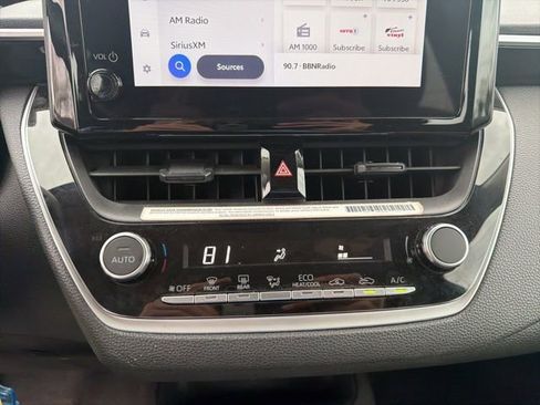 Used 2024 Toyota Corolla LE image 25
