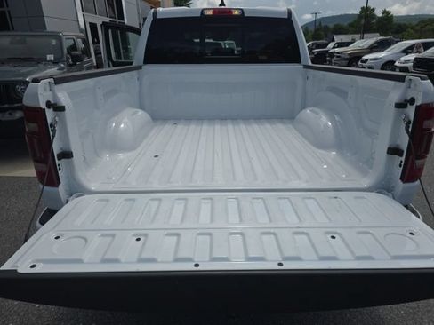Used 2022 RAM 1500 Laramie w/ Sport Appearance Package AWD/4WD image 31