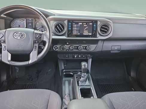 Used 2019 Toyota Tacoma 4x4 Double Cab image 12