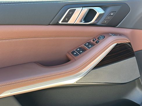 New 2026 BMW X5 sDrive40i image 13