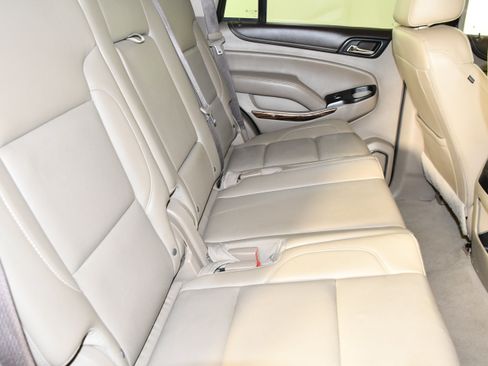 Used 2019 GMC Yukon SLT w/ Open Road Package AWD/4WD image 47