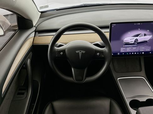 Used 2023 Tesla Model 3 Standard Range RWD image 17