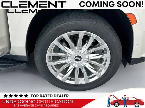 Used 2021 Cadillac Escalade Premium Luxury AWD/4WD image 39