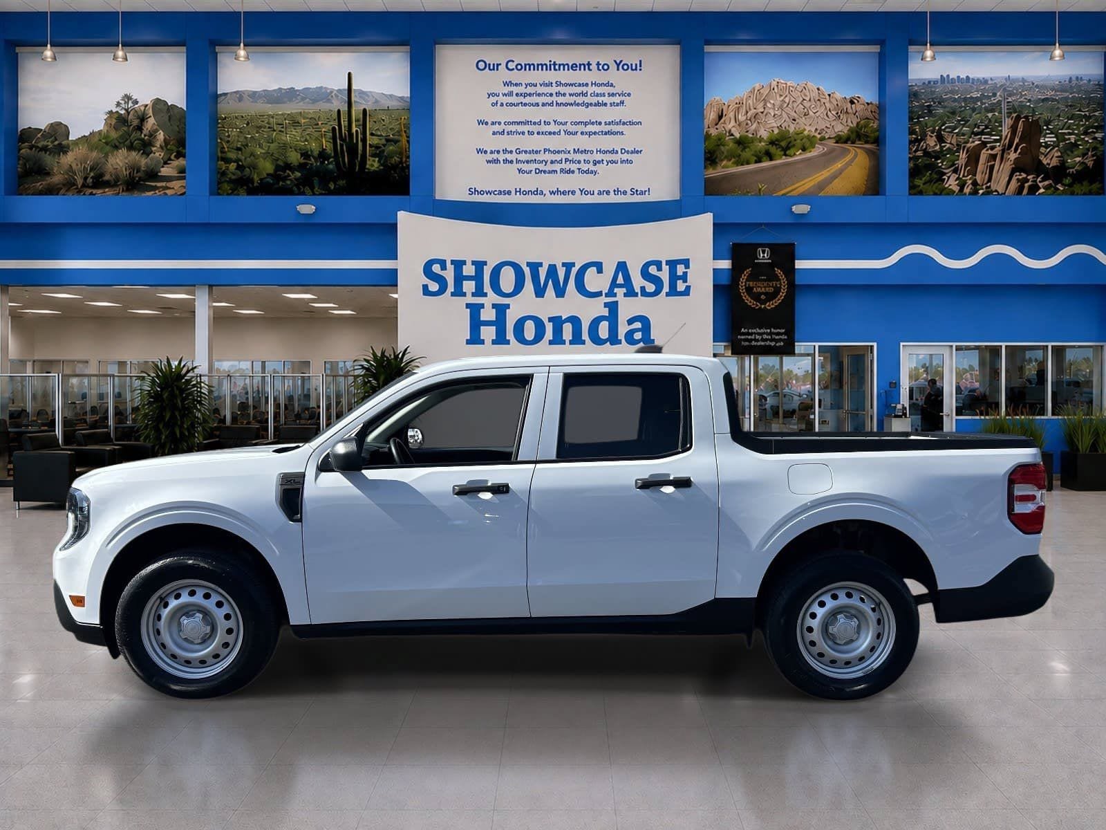 Used 2025 Ford Maverick XL w/ Equipment Group 102A AWD/4WD image 4