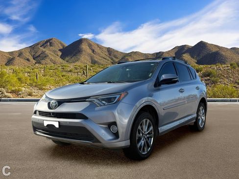 Used 2018 Toyota RAV4 Platinum AWD/4WD image 2