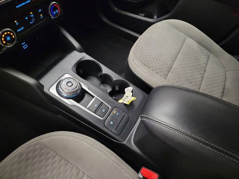 Used 2022 Ford Escape SE image 26