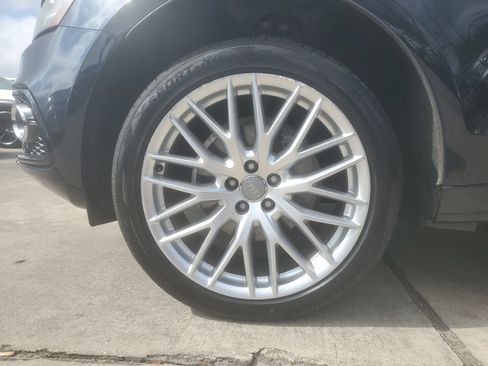 Used 2017 Audi Q5 2.0T Premium Plus w/ Technology Package image 7