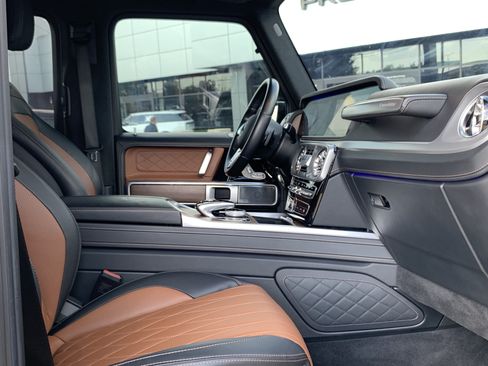 Used 2022 Mercedes-Benz G 550 image 35