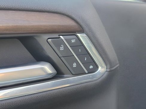 Used 2024 Chevrolet Silverado 2500 High Country w/ Technology Package image 19