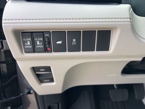 New 2026 Honda Odyssey EX-L image 14