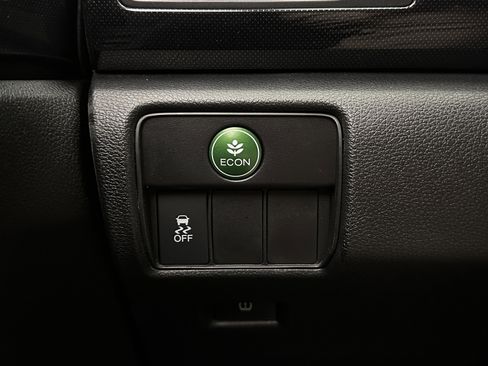 Used 2015 Honda Accord Sport image 21