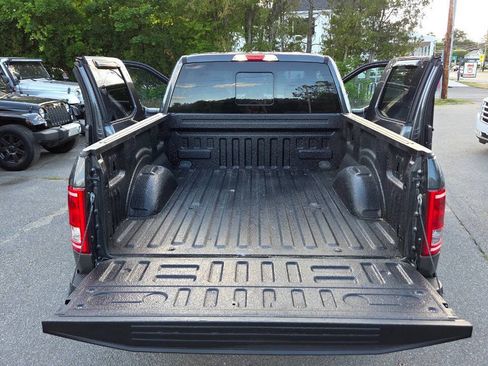 Used 2017 Ford F150 XLT w/ Equipment Group 302A Luxury AWD/4WD image 30