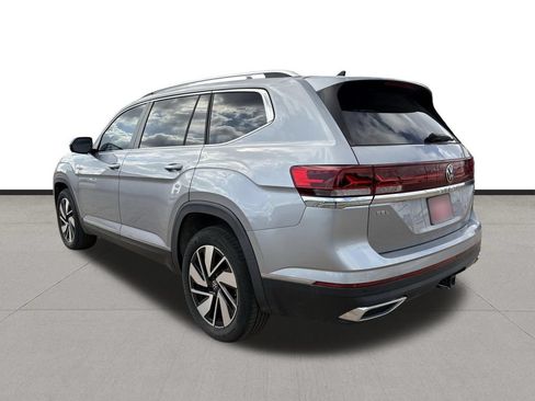 Used 2024 Volkswagen Atlas SEL AWD/4WD image 3