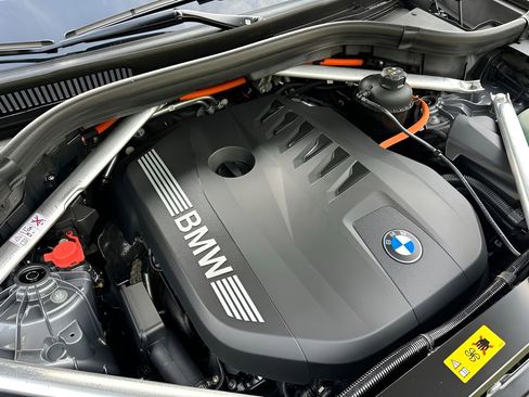 New 2026 BMW X5 xDrive50e w/ Executive Package AWD/4WD image 28