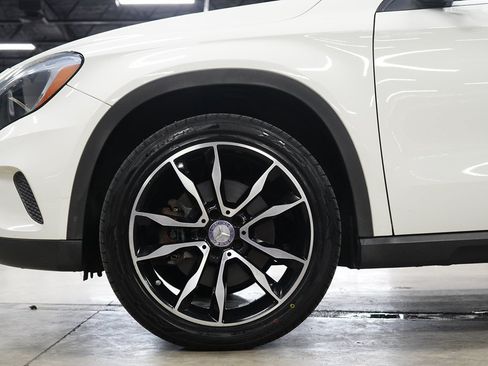 Used 2017 Mercedes-Benz GLA 250 image 34