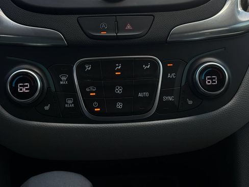 Used 2023 Chevrolet Equinox LT FWD image 23
