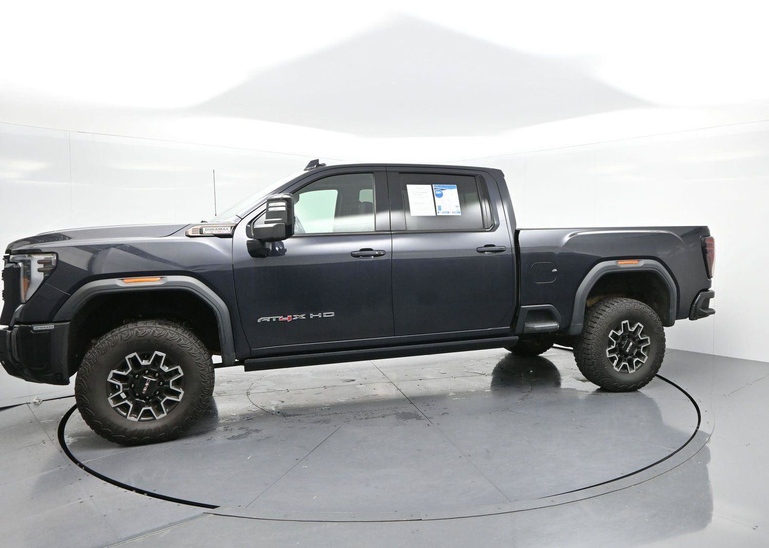 Used 2024 GMC Sierra 2500 AT4X AWD/4WD image 4