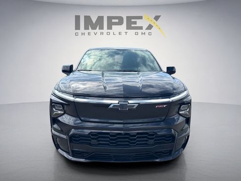 Used 2025 Chevrolet Silverado EV RST AWD/4WD image 6