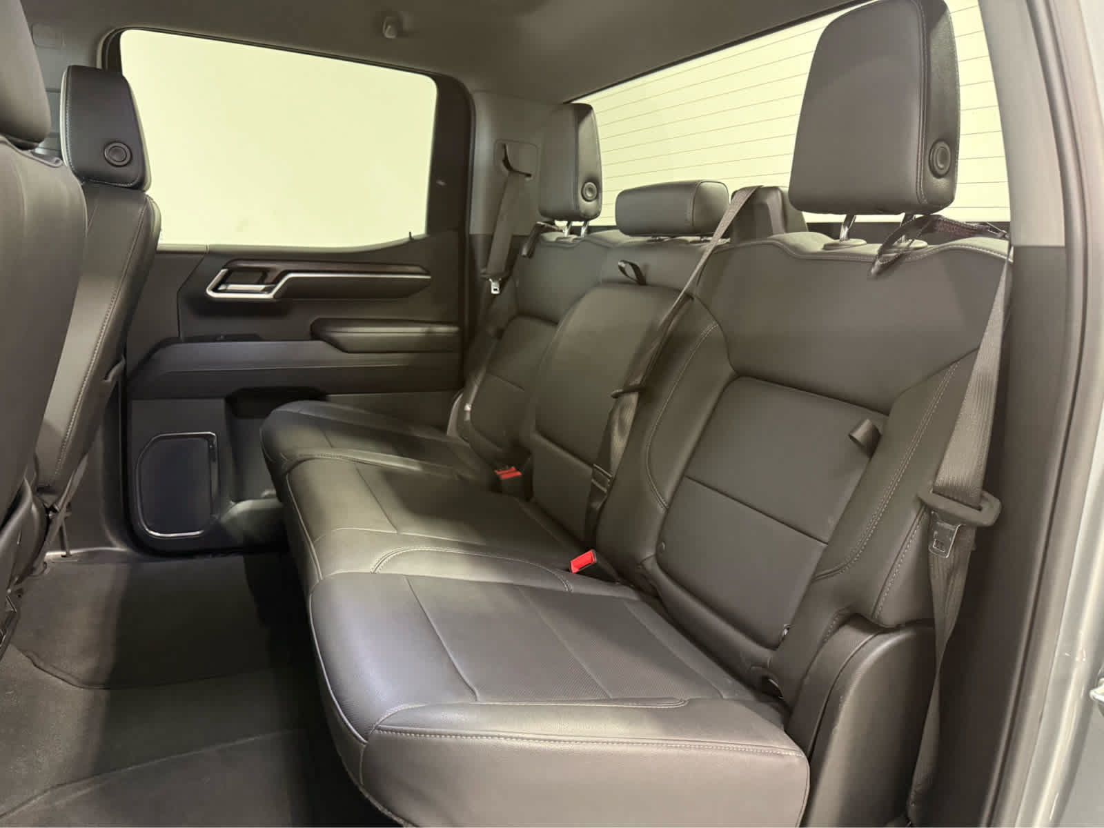 Used 2024 GMC Sierra 1500 SLT AWD/4WD image 14
