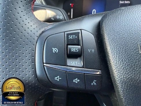 Used 2025 Ford Escape ST-Line AWD/4WD image 10