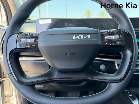 New 2026 Kia Sorento S FWD image 12